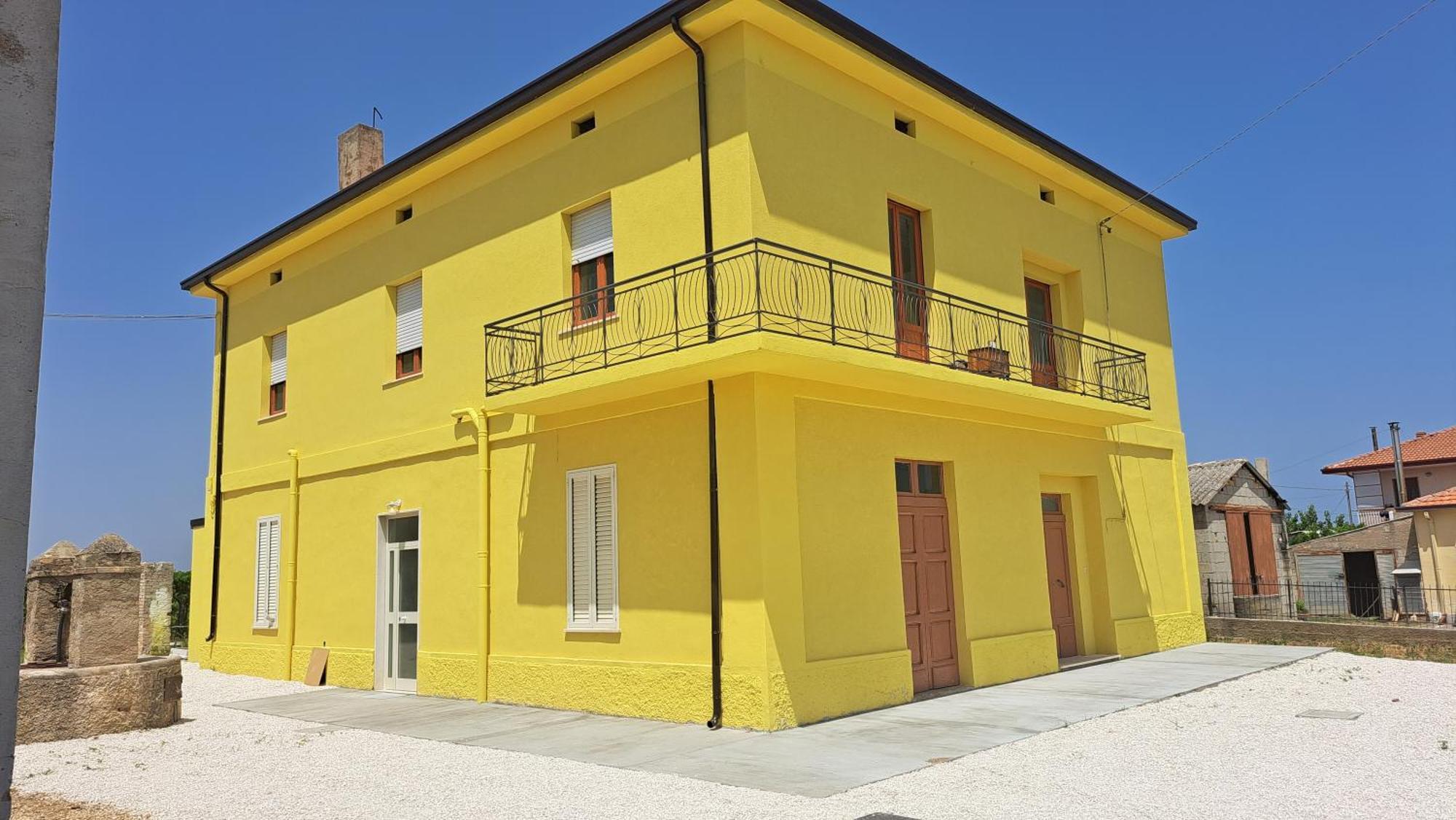 B & B Le Tre Rose Tollo ภายนอก รูปภาพ